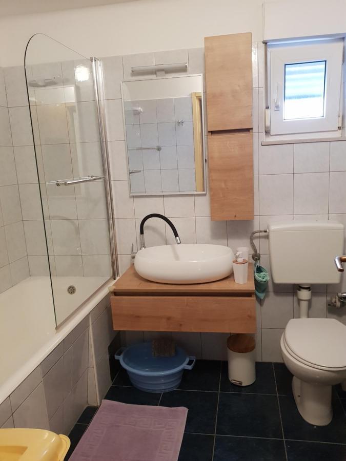 Apartment Milena Omiš Buitenkant foto